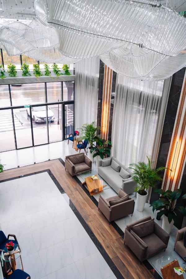 Cosmopolitan Hotel Szymkent Zewnętrze zdjęcie