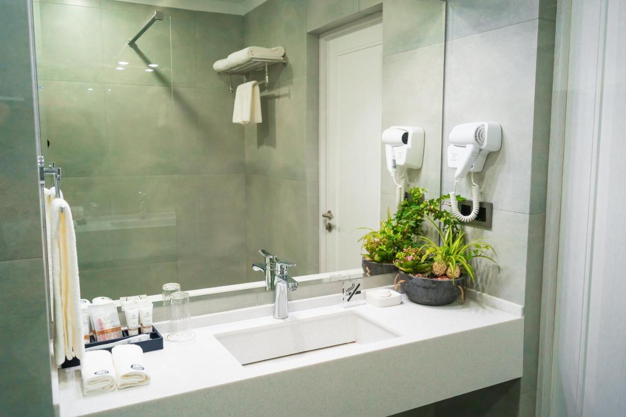Cosmopolitan Hotel Szymkent Zewnętrze zdjęcie