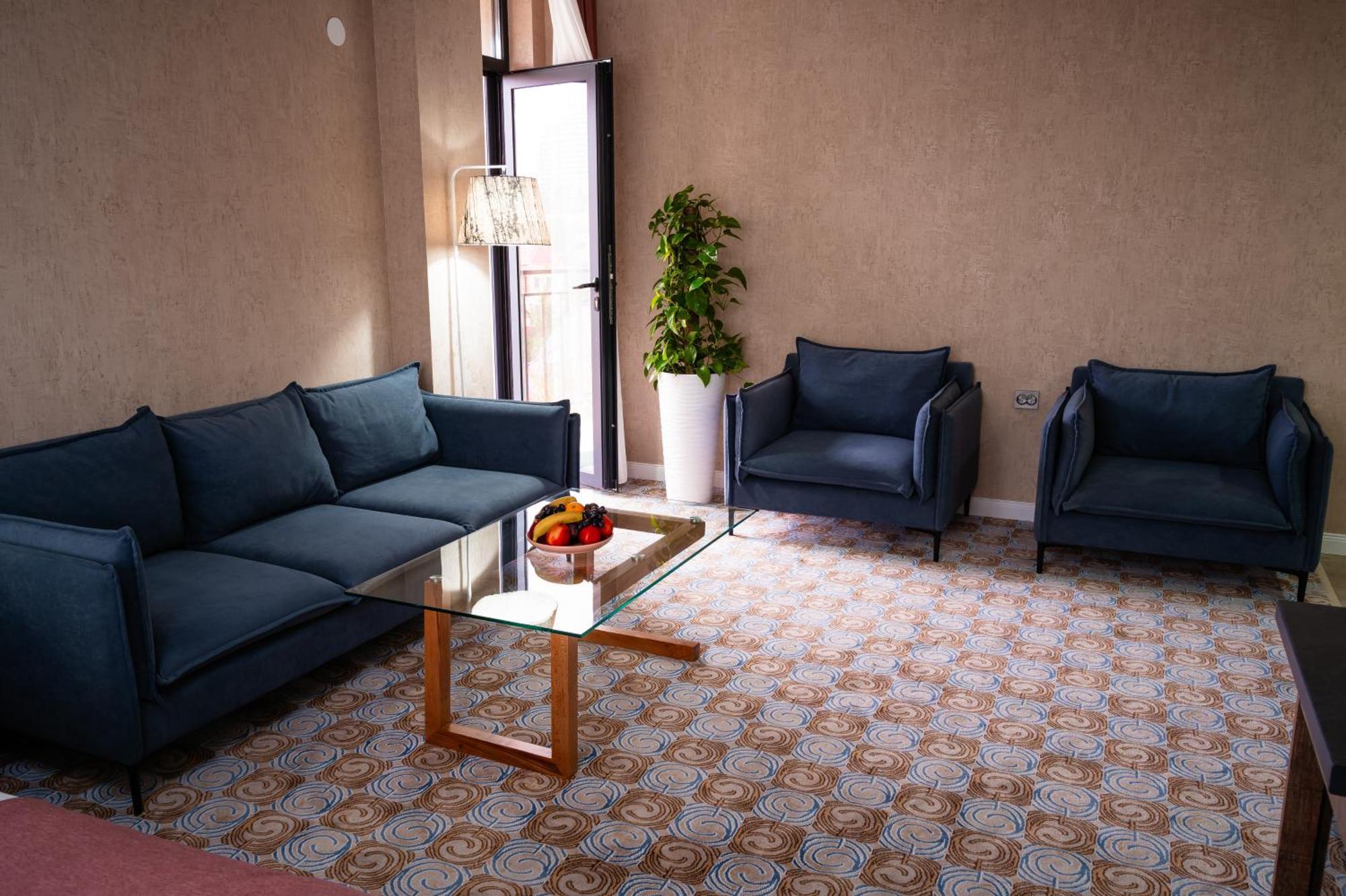 Cosmopolitan Hotel Szymkent Zewnętrze zdjęcie